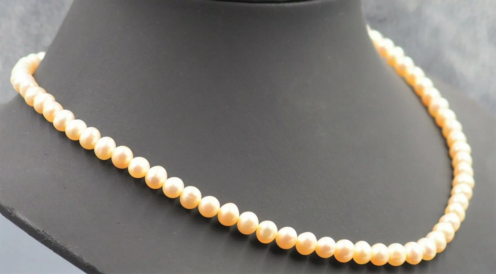 14ct Yellow Gold Pink Freshwater Cultured Pearl Necklace