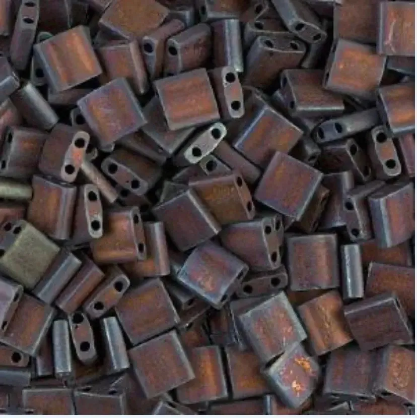 2005 Tila Beads - Chocolate Raspberry