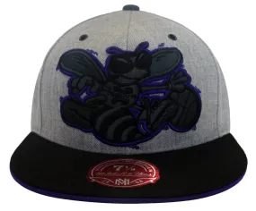 Charlotte Horntes Fitted Mitchell & Ness Fitted XL Logo Heather Black Cap Hat