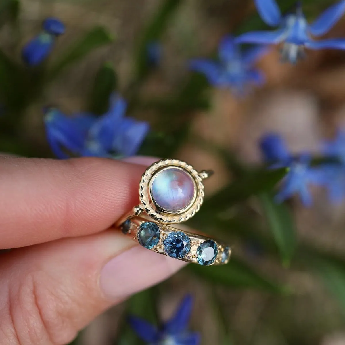Gold Antiquarian Ring with Moonstone