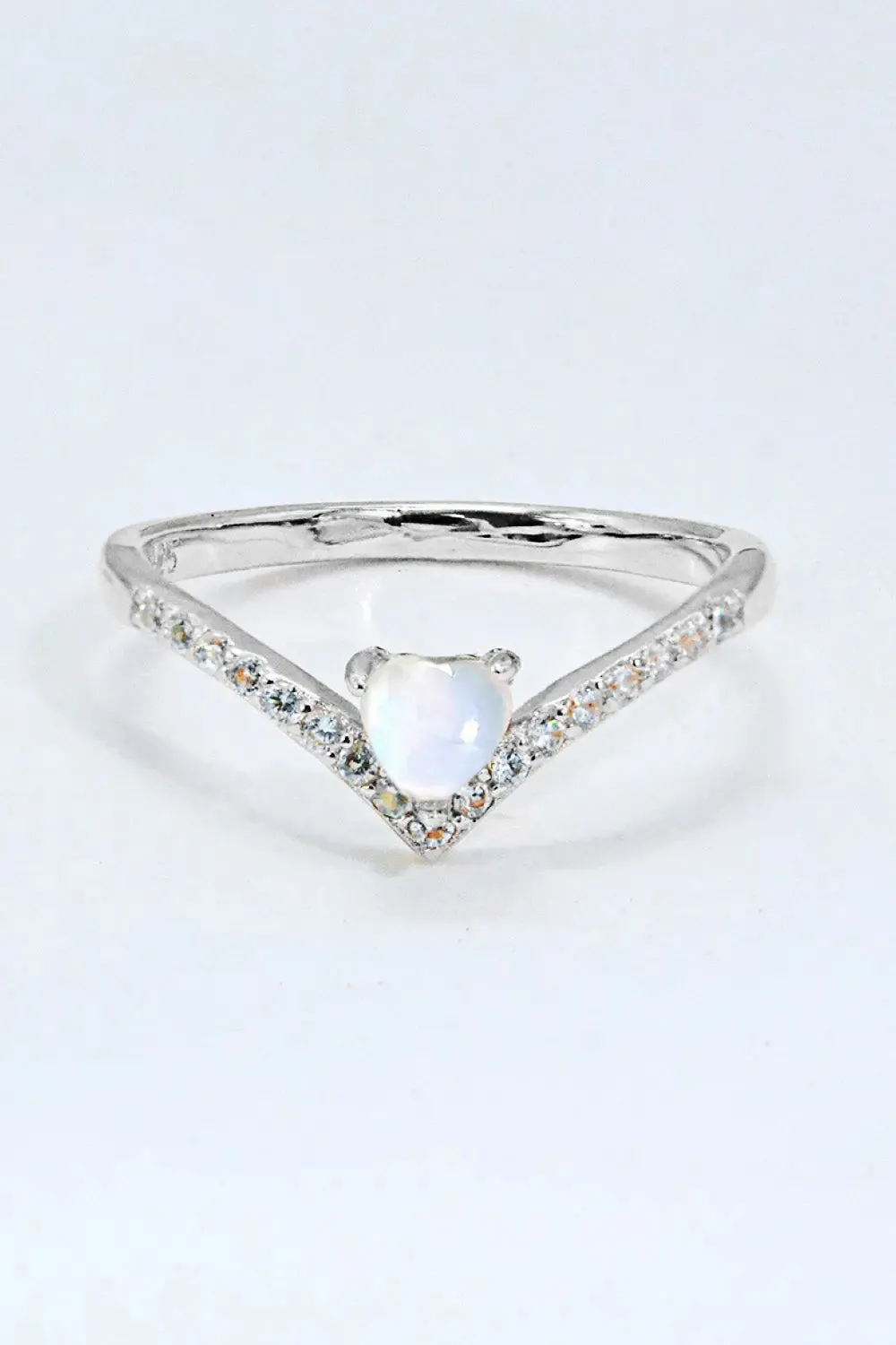 LOVCIA Moonstone Heart-Shaped Ring