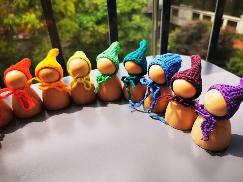 Montessori Crochet Wooden Rainbow Peg Dolls Set with Boards and Hats