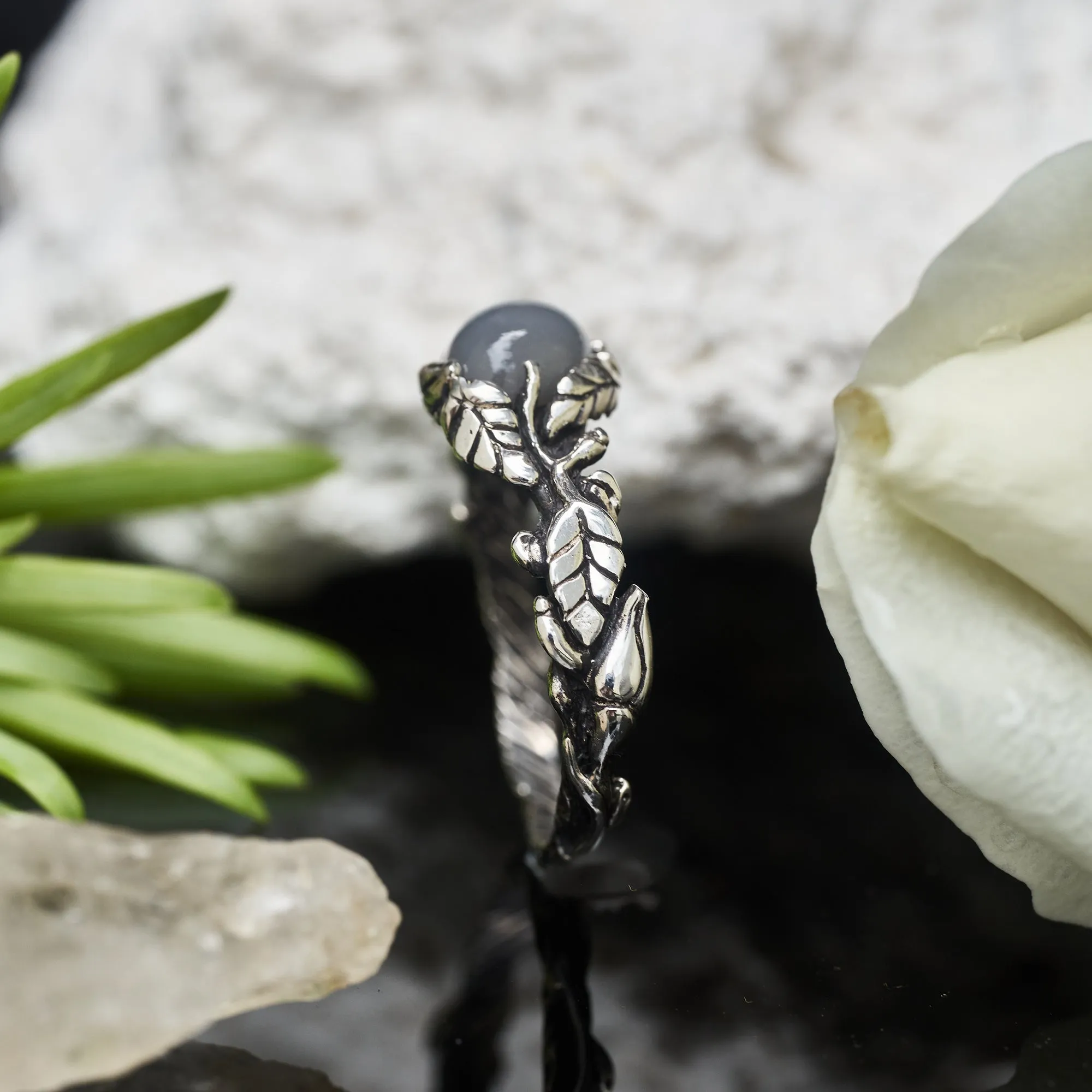 Moonstone Engagement ring "Alma"