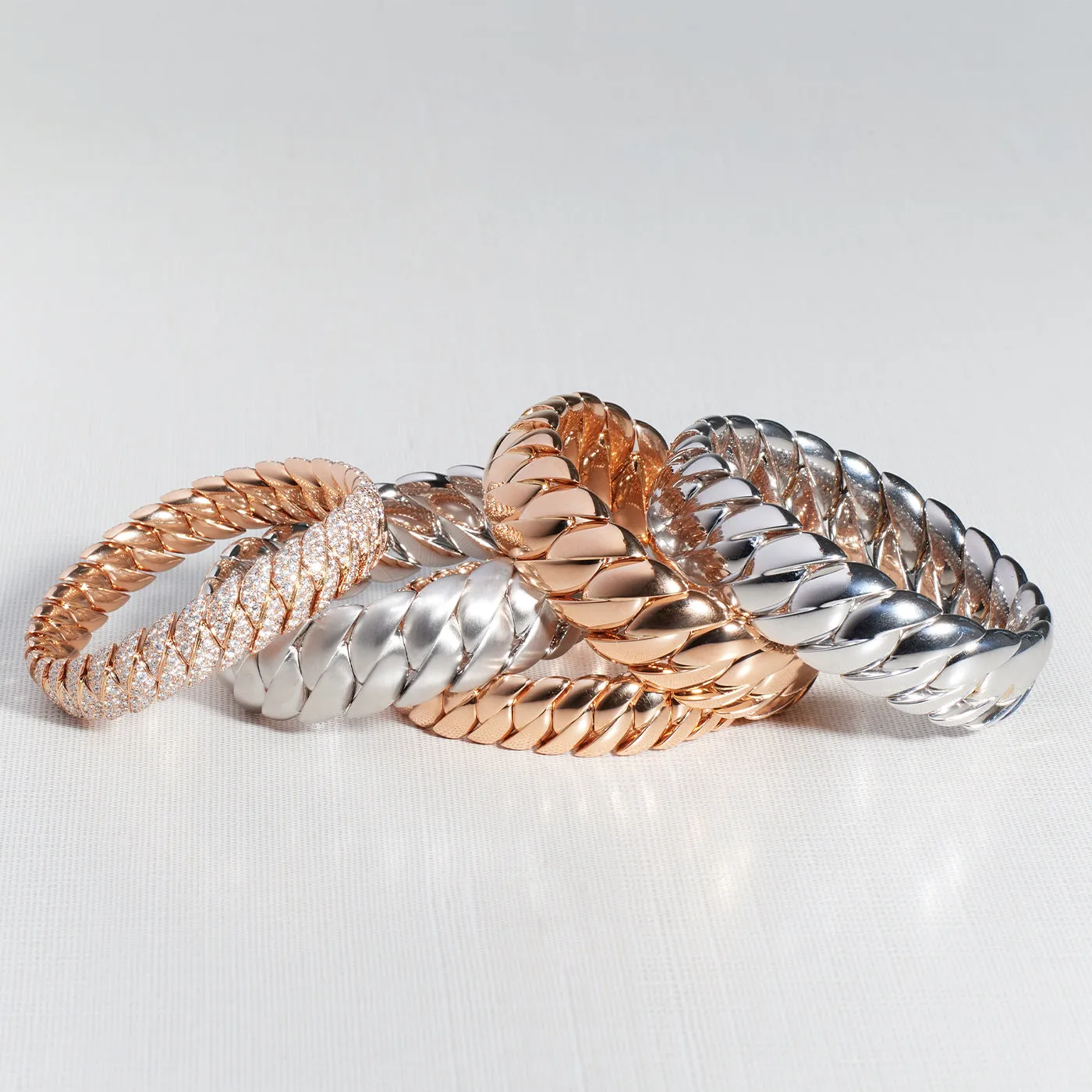 Narrow Matte Wave Link Bracelet