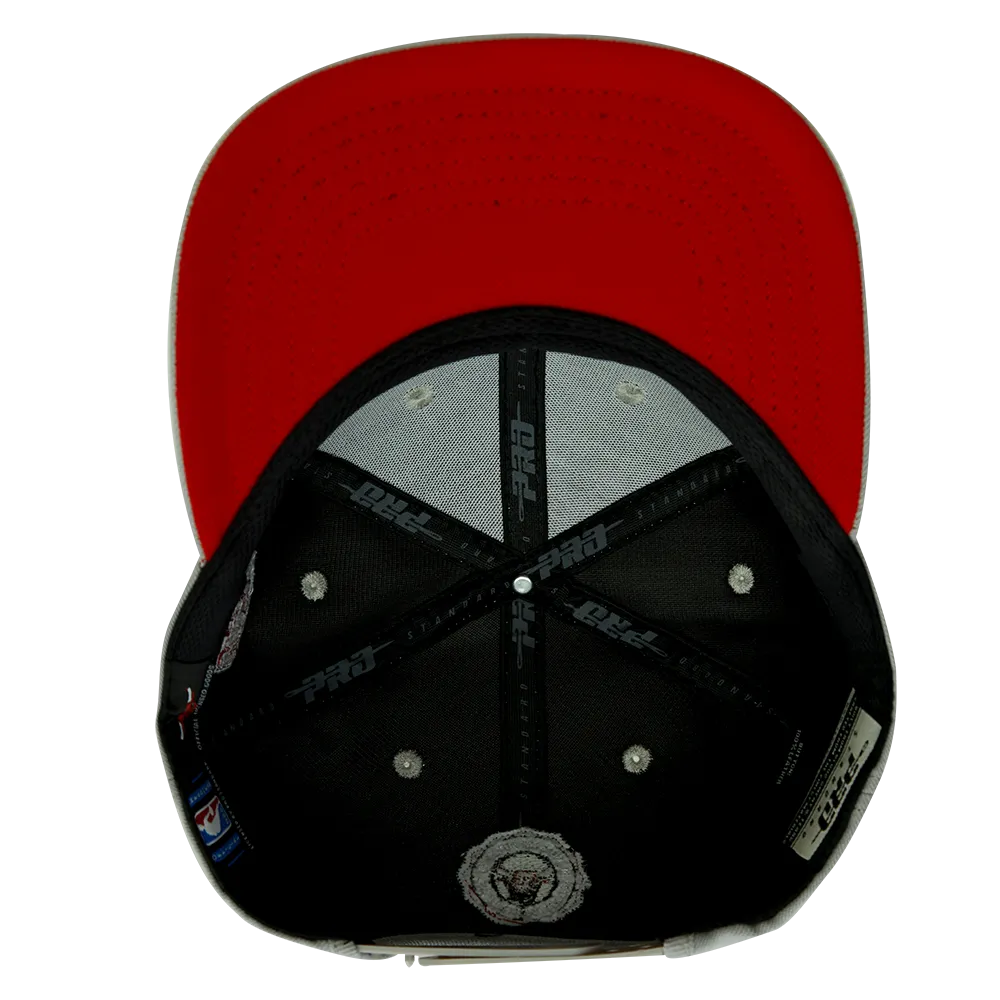 NBA CHICAGO BULLS CREST EMBLEM UNISEX WORDMARK WOOL SNAPBACK HAT (GRAY)