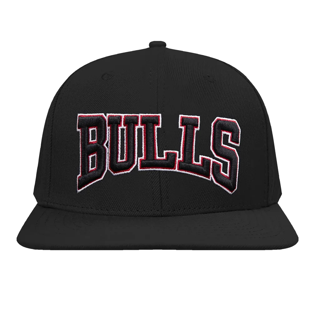 NBA CHICAGO BULLS CREST EMBLEM WORDMARK WOOL SNAPBACK HAT (BLACK)