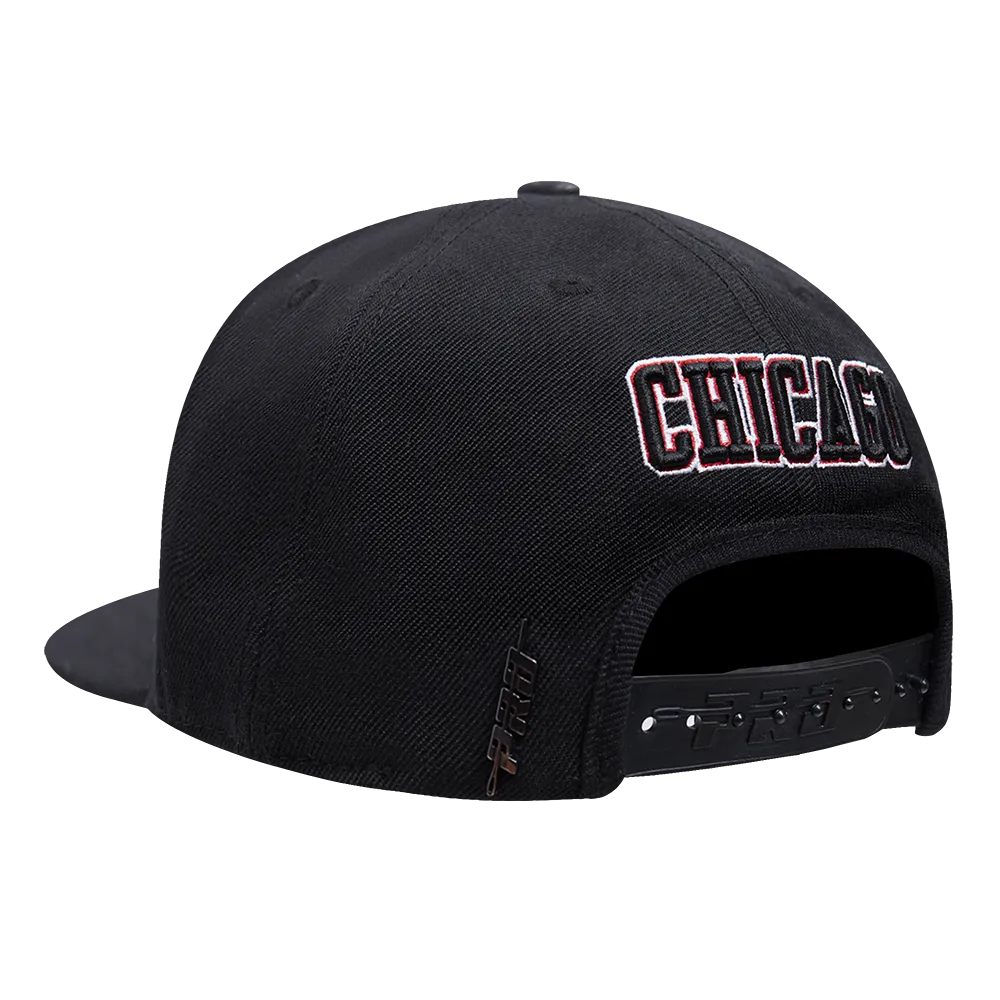 NBA CHICAGO BULLS SCRIPT TAIL WOOL SNAPBACK (BLACK)