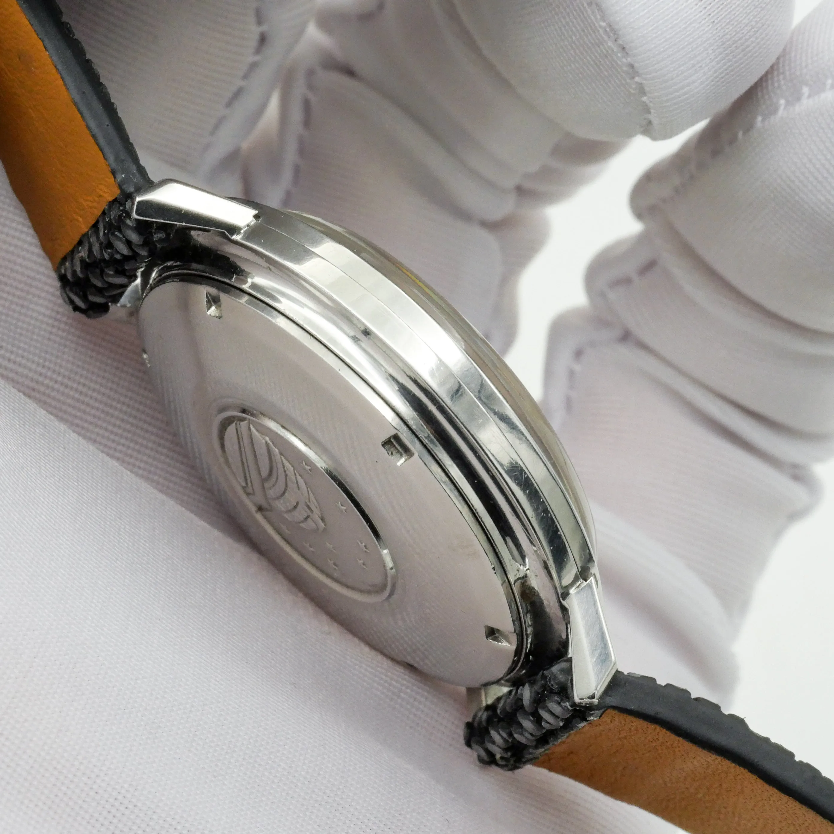 OMEGA CONSTELLATION "PIE PAN" CHRONOMETER AUTOMATIC REF. 168.004