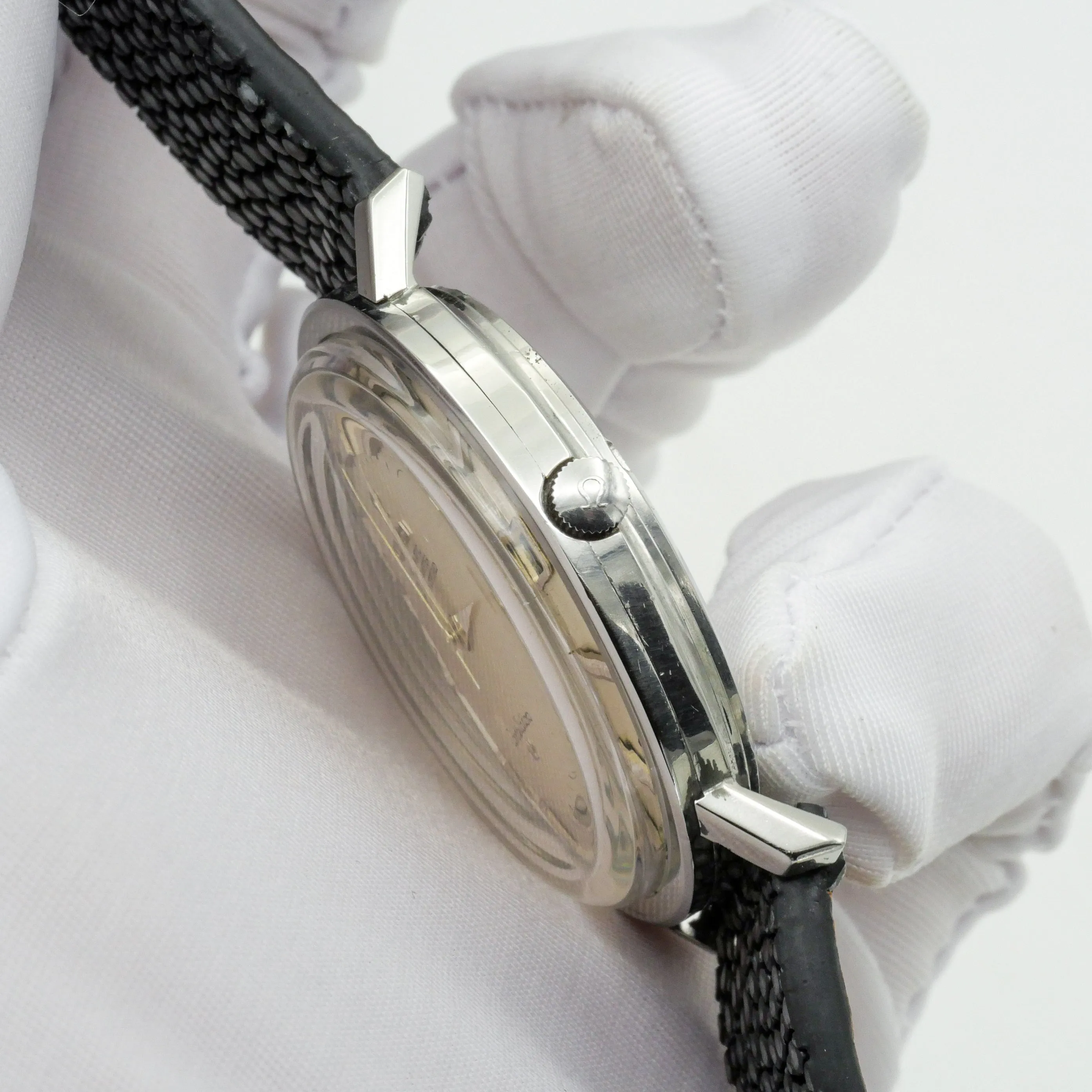 OMEGA CONSTELLATION "PIE PAN" CHRONOMETER AUTOMATIC REF. 168.004