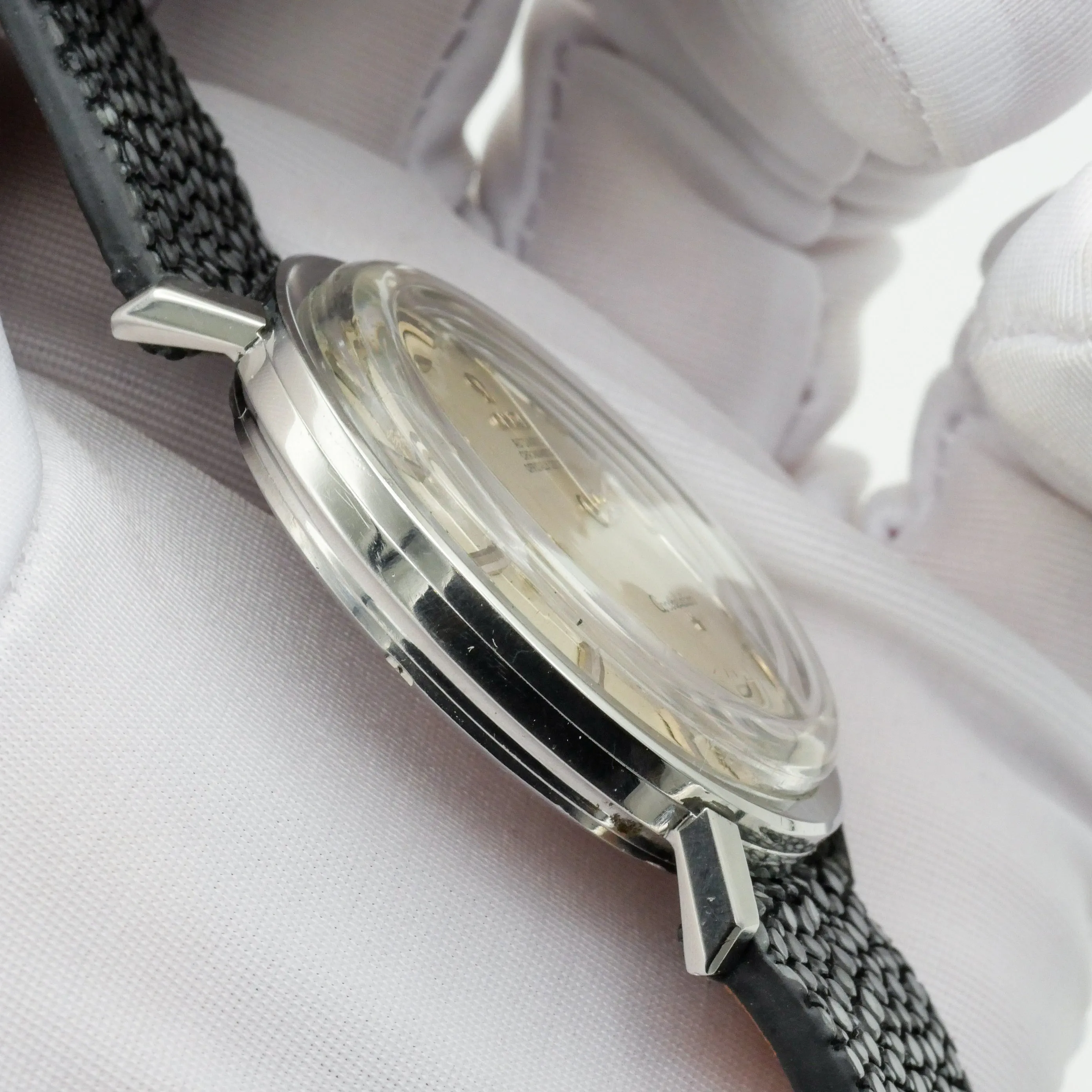 OMEGA CONSTELLATION "PIE PAN" CHRONOMETER AUTOMATIC REF. 168.004