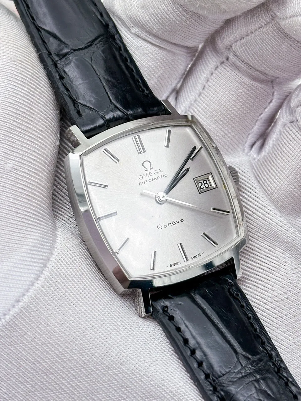 OMEGA GENÈVE AUTOMATIC DATE REF. 162.0042