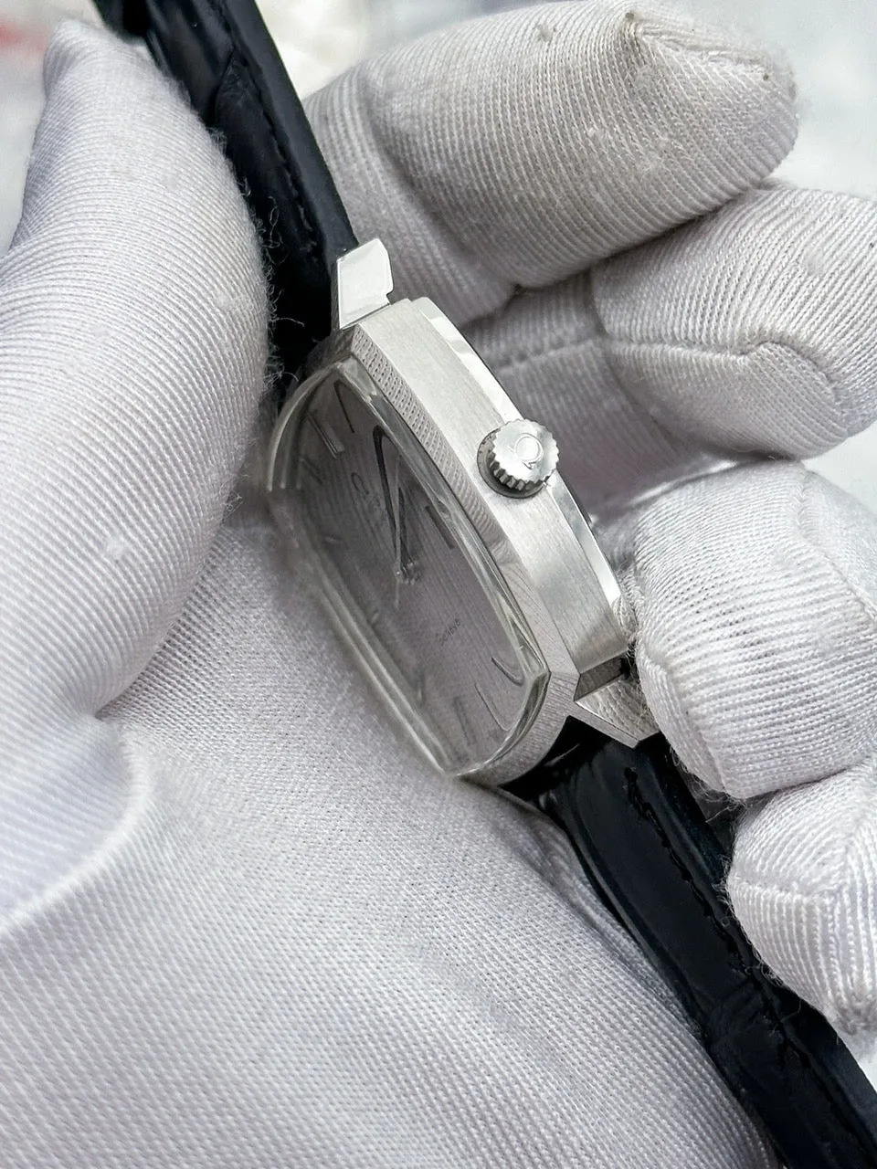 OMEGA GENÈVE AUTOMATIC DATE REF. 162.0042