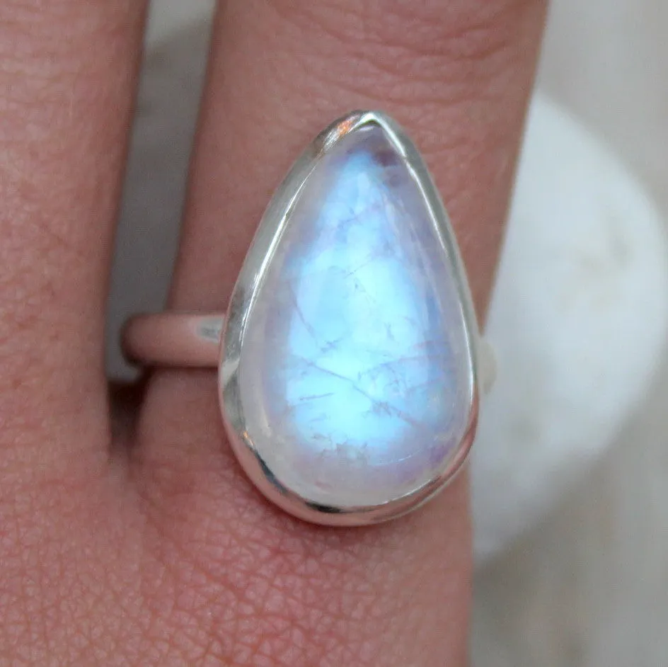 Rainbow Moonstone   925 Silver Droplet Ring