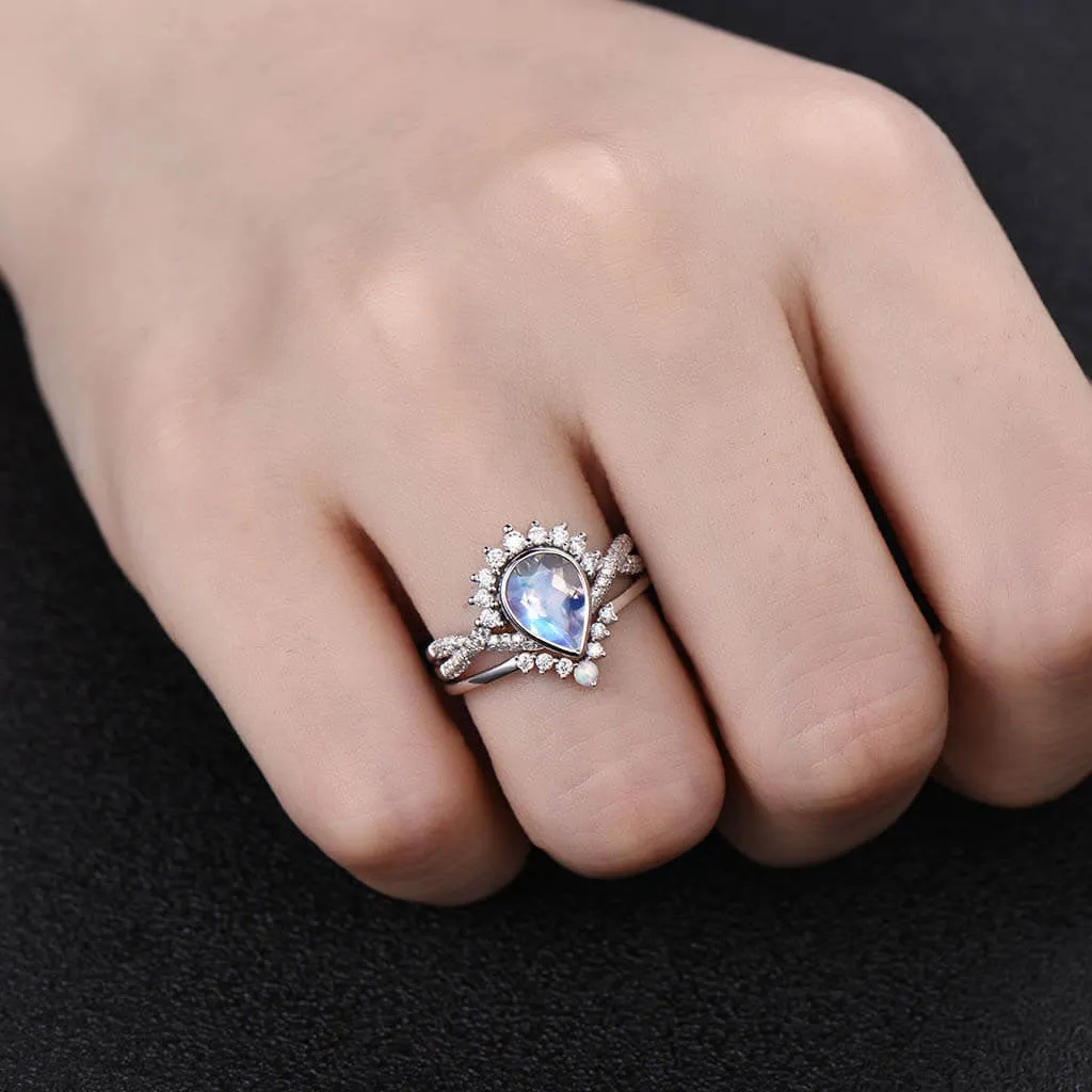 Vintage Moonstone Engagement Ring Set,Pear Shaped  With Twisted Band